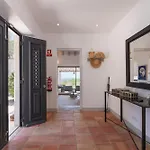 Casa Velha *